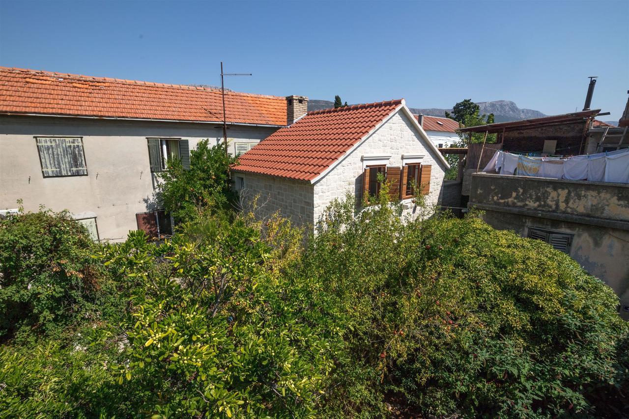 House Sanda Каштела Экстерьер фото